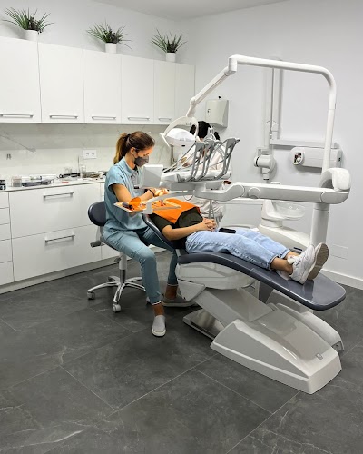 Clínica Dental María Androu